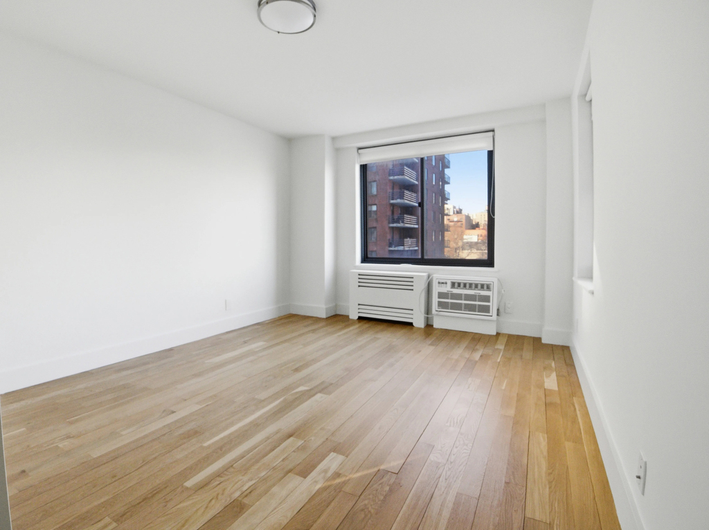 792 Columbus Avenue - Photo 2