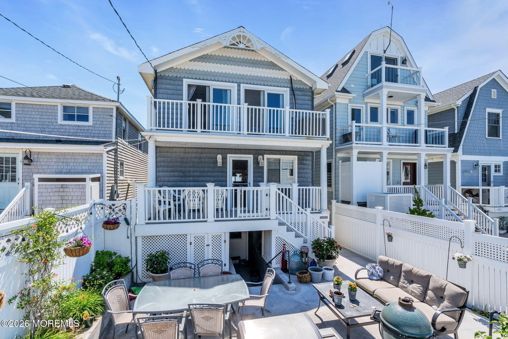 419 Beach Front - Photo 23