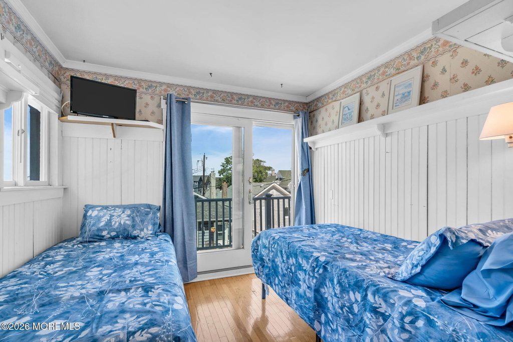 419 Beach Front - Photo 19