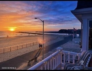 419 Beach Front - Photo 0