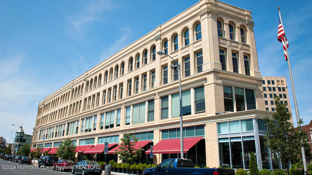 300 Emory Street - Photo 1