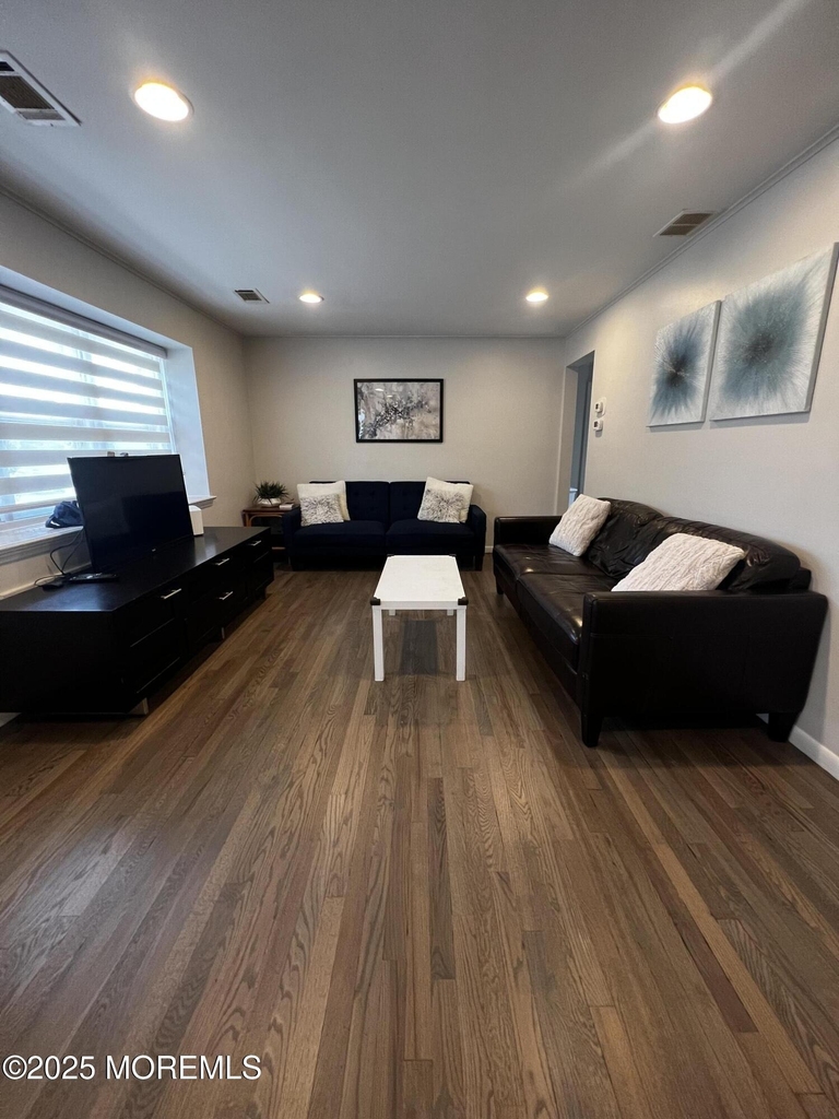 1000 Woodgate Avenue - Photo 2