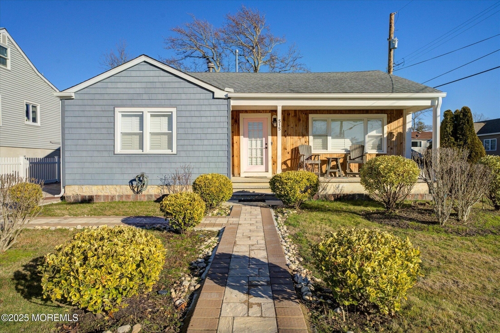515 Stone Harbor Avenue - Photo 0