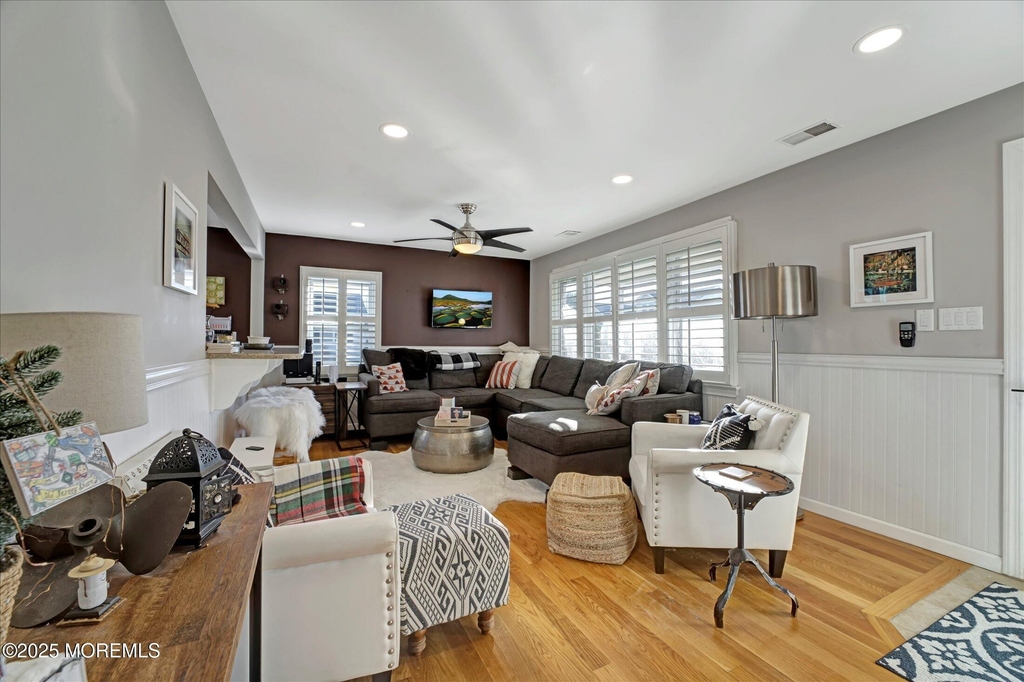 515 Stone Harbor Avenue - Photo 3