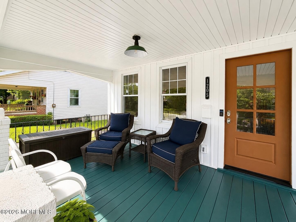 1205 Jeffrey Street - Photo 2