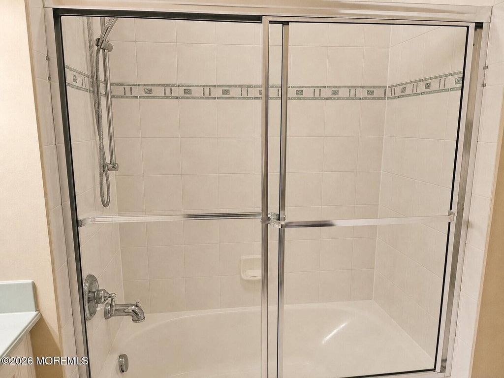 33 Cooper Avenue - Photo 15