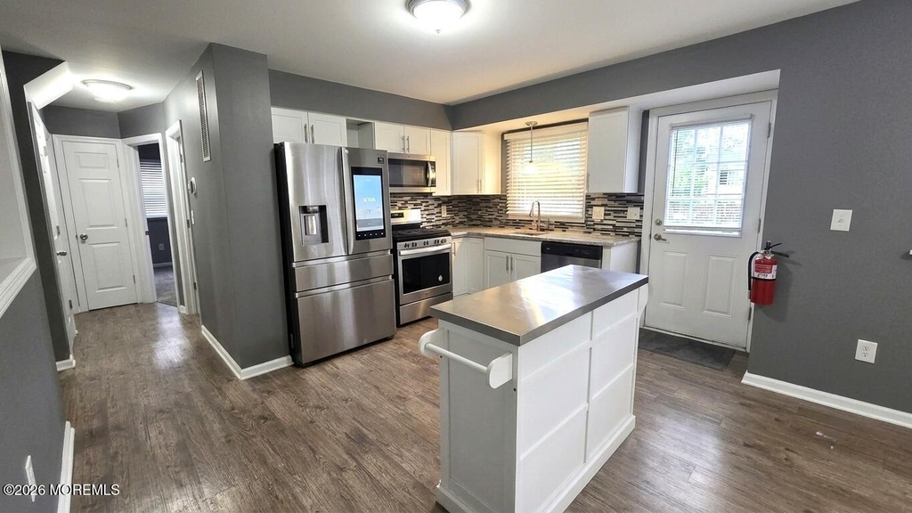 1032 Valley Stream Road - Photo 4