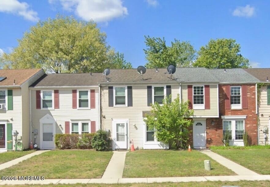 69 Vanderbilt Court - Photo 0