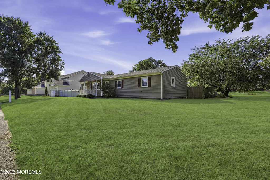 1200 Lawrence Avenue - Photo 4