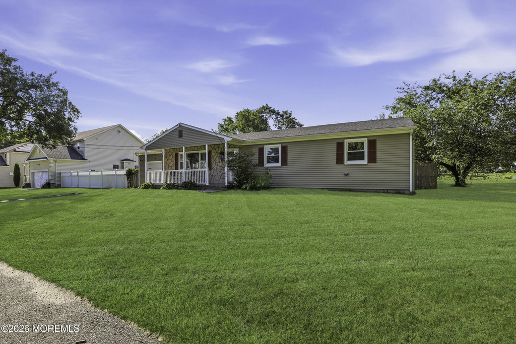 1200 Lawrence Avenue - Photo 3