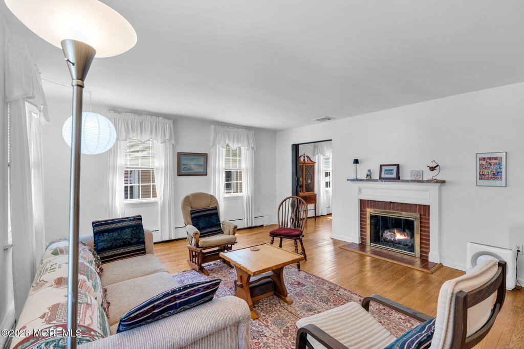 720 Crescent Place - Photo 5