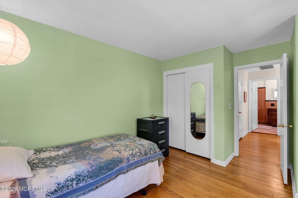 720 Crescent Place - Photo 16