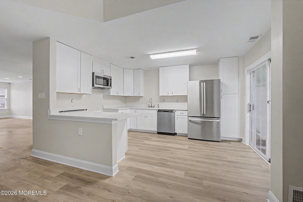 77 Picket Place - Photo 9