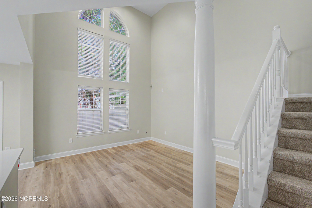 77 Picket Place - Photo 6