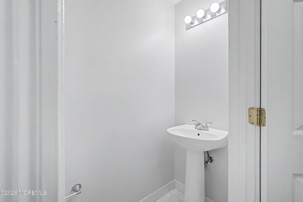 77 Picket Place - Photo 13