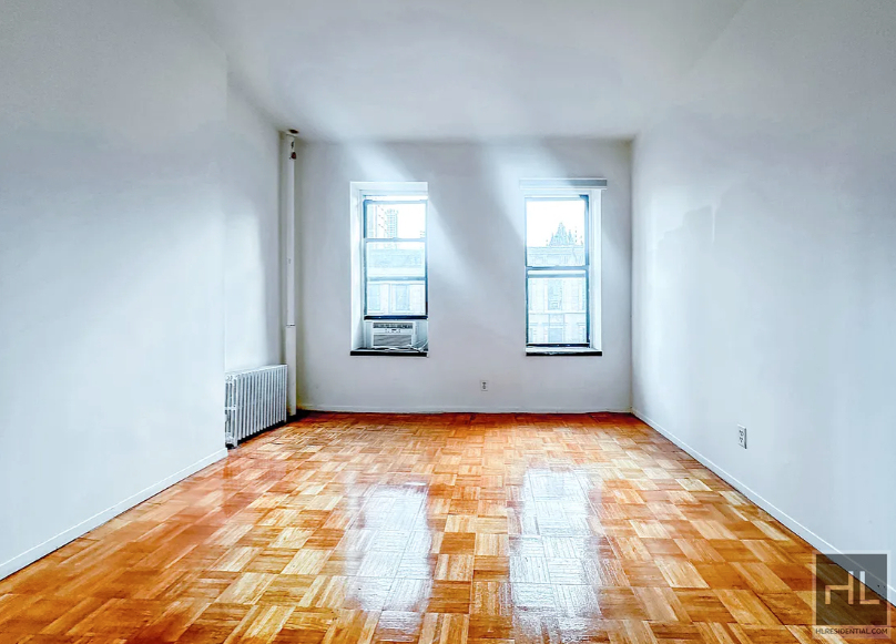 East 89 Street - Photo 0