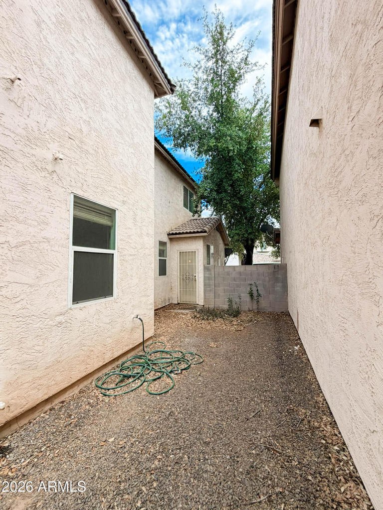 5216 W Albeniz Place - Photo 26