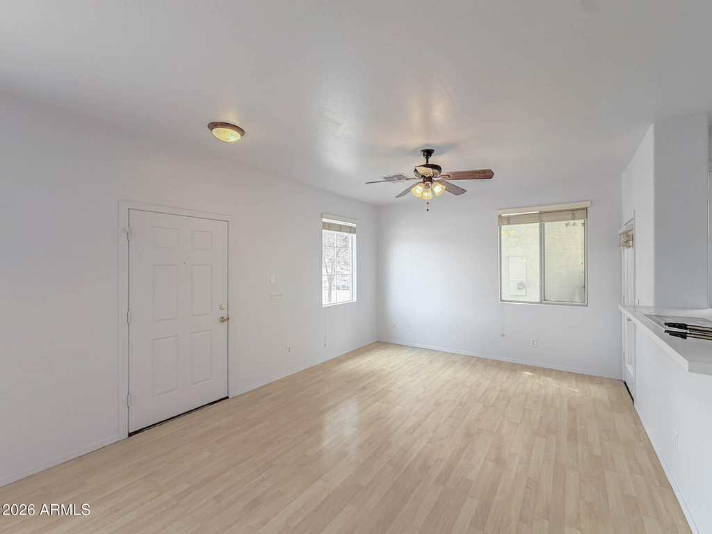 5216 W Albeniz Place - Photo 6