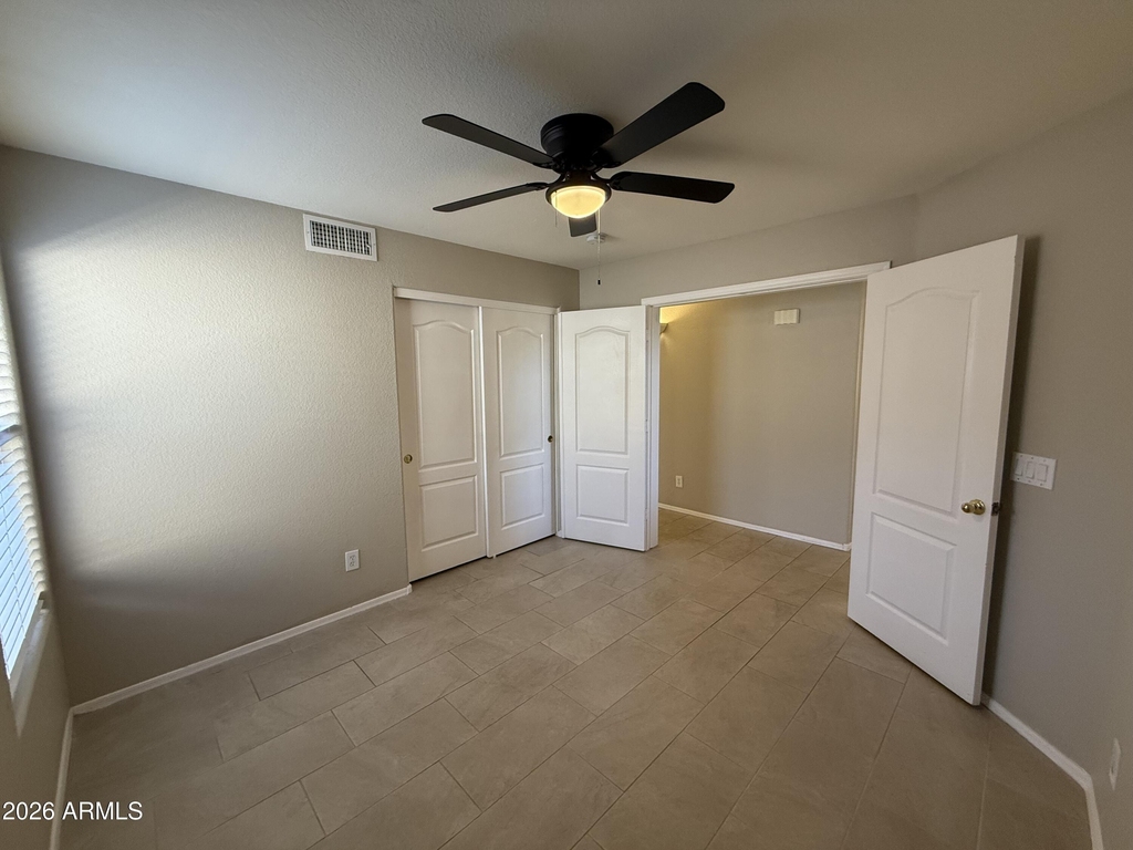 1644 E Oakland Street - Photo 32