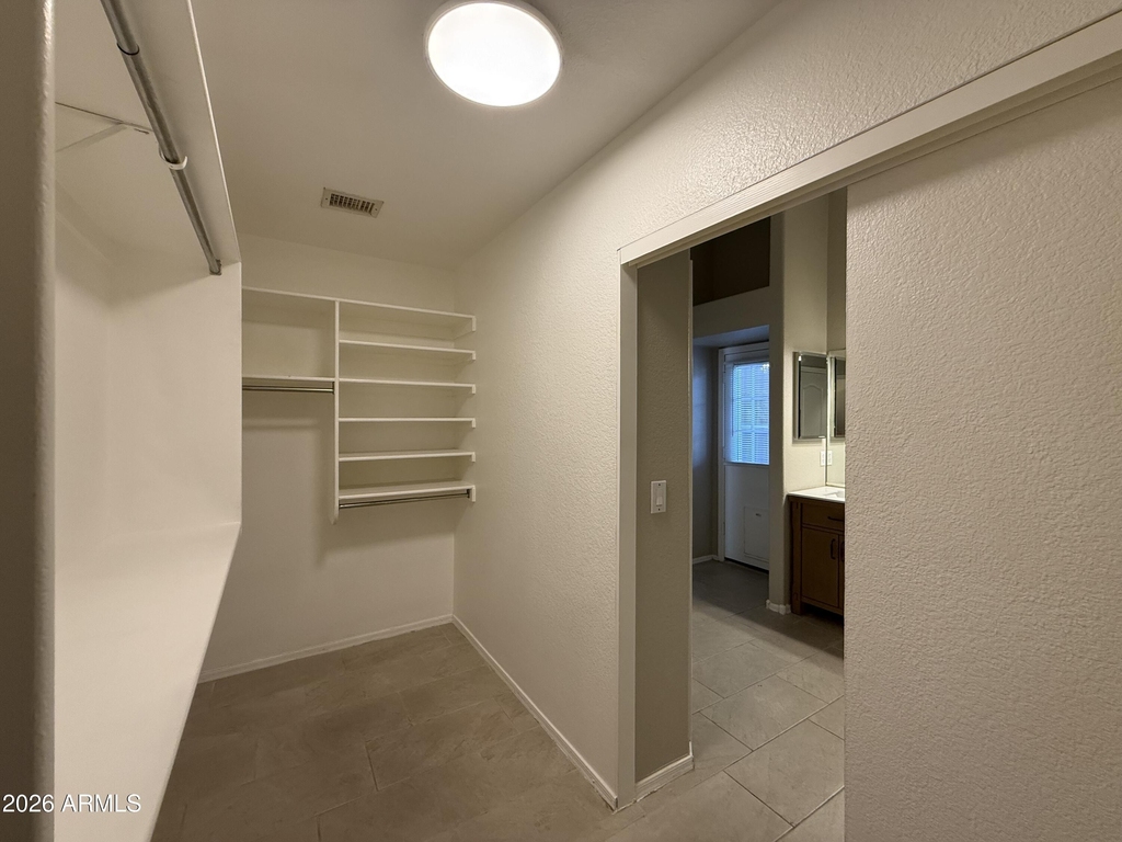 1644 E Oakland Street - Photo 30