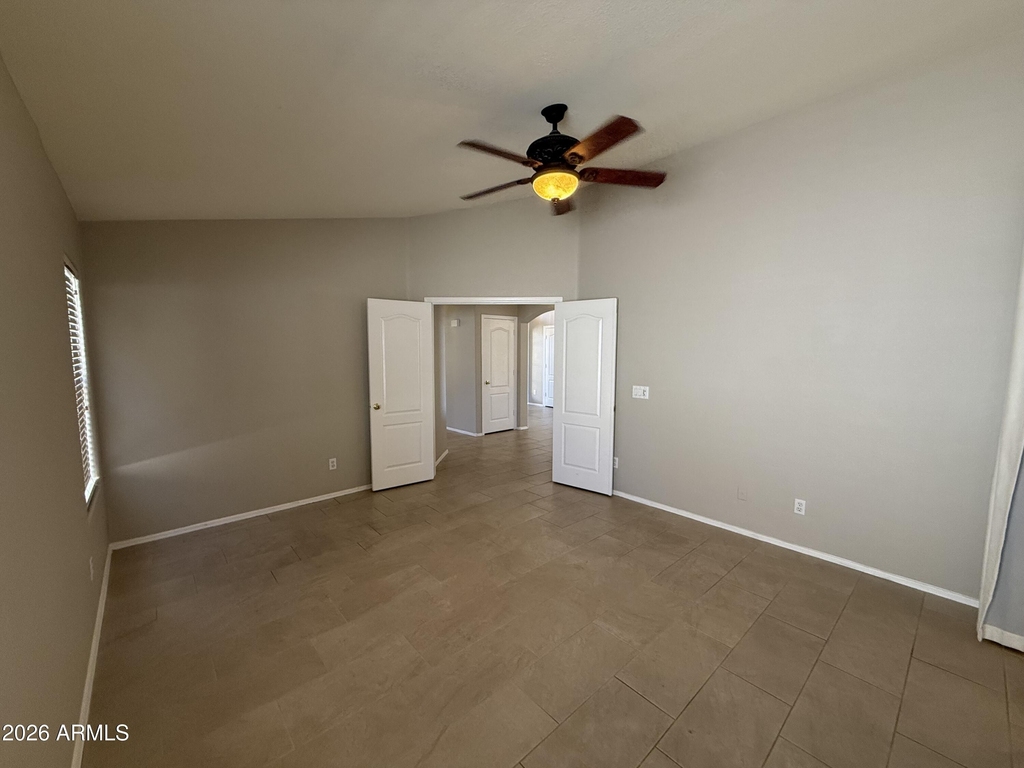 1644 E Oakland Street - Photo 24