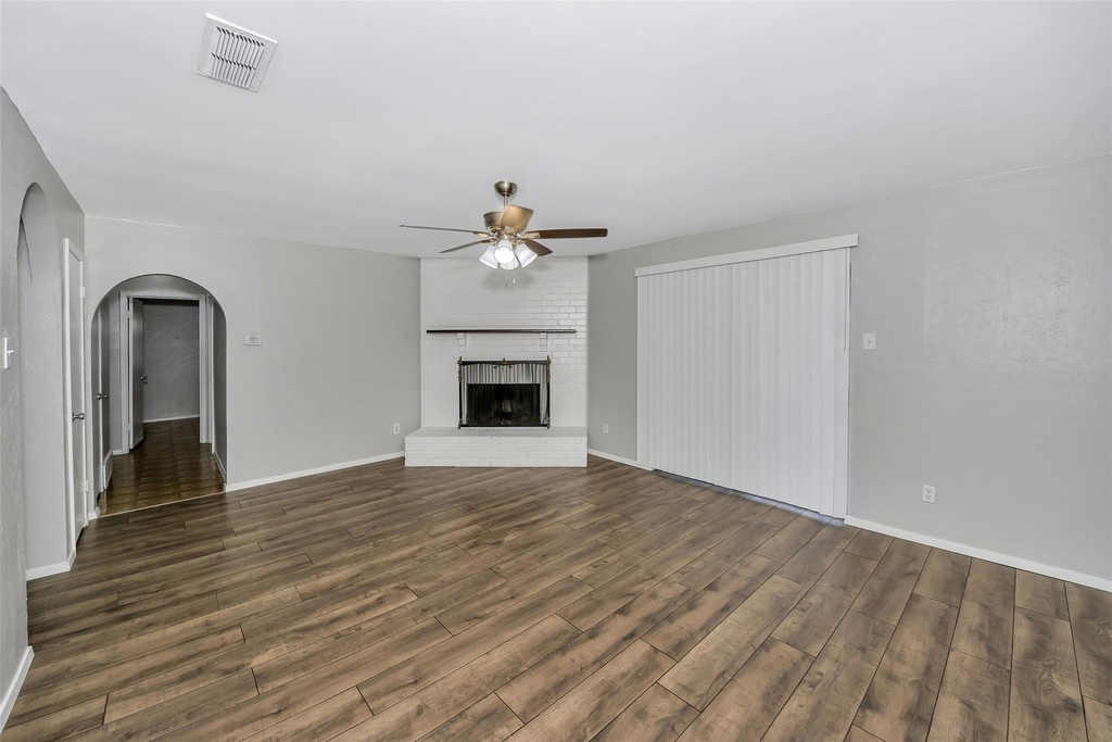 6800 Yorkston Street - Photo 6
