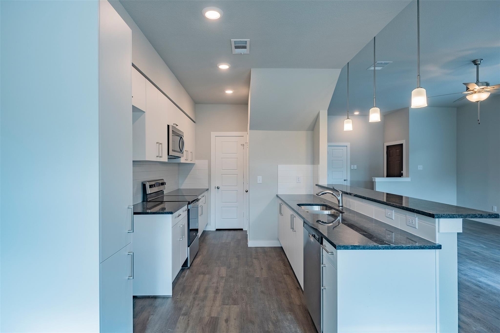 644 Wheatfield Drive - Photo 11