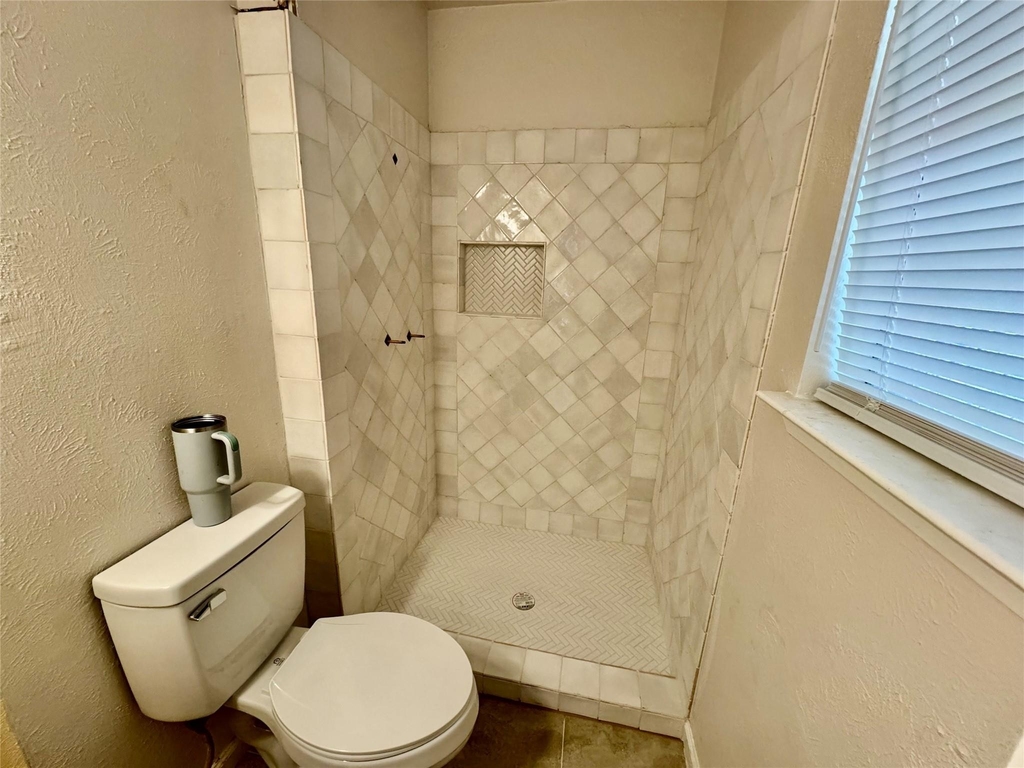 2207 Clover Park Drive - Photo 9