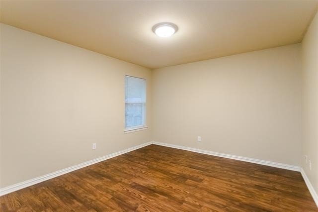 616 W Denton Street - Photo 18