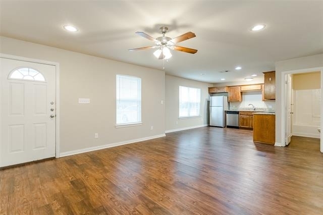 616 W Denton Street - Photo 6