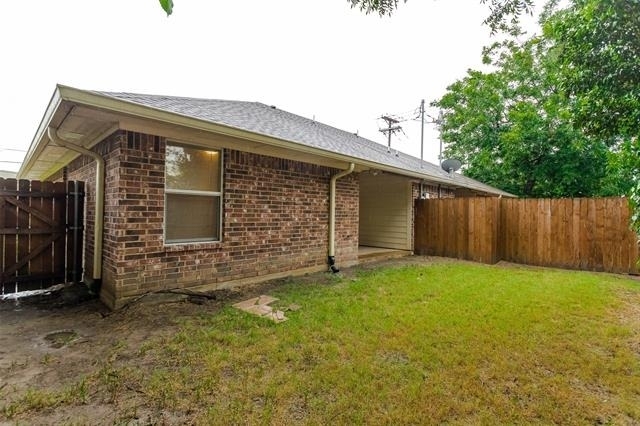616 W Denton Street - Photo 24
