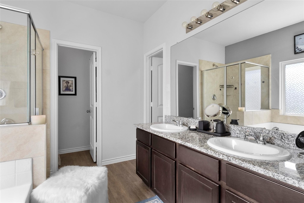 2057 Buttonwood Street - Photo 18