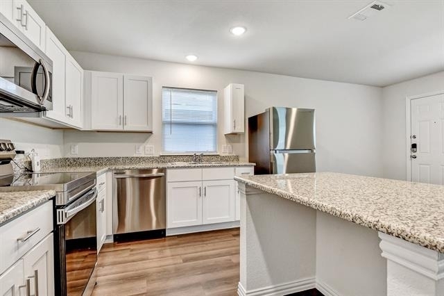 419 E Hull Street - Photo 5