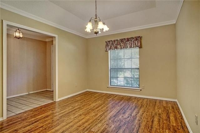 5705 Royal Club Drive - Photo 3