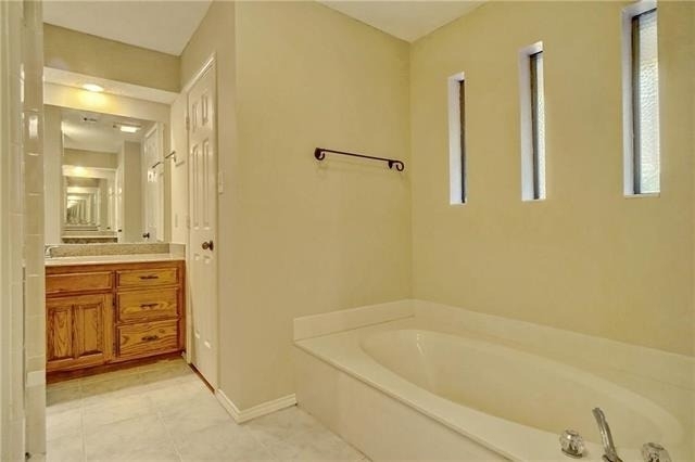 5705 Royal Club Drive - Photo 20