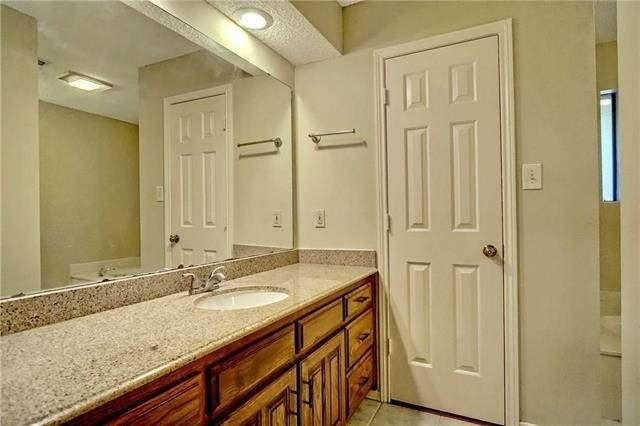 5705 Royal Club Drive - Photo 19