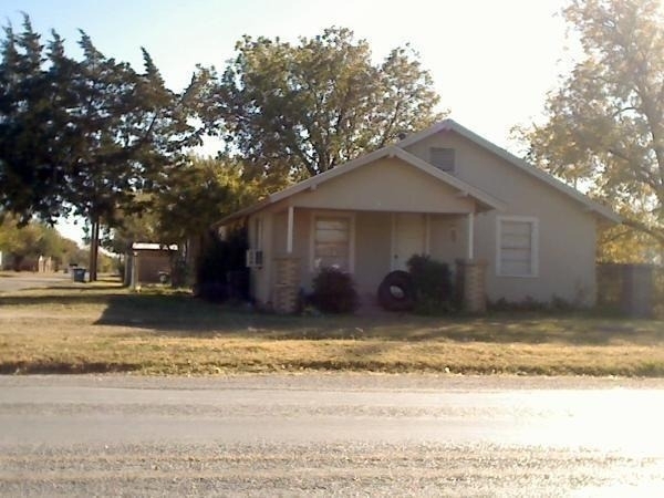501 Ash Street - Photo 1