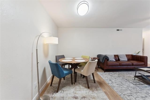 5132 Amesbury Drive - Photo 4