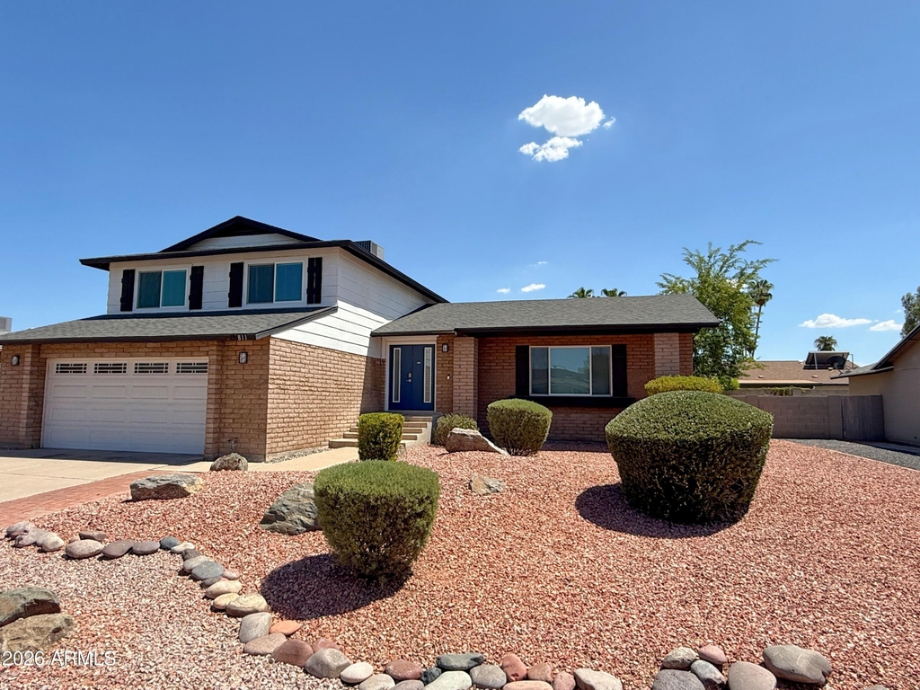 811 E Chilton Drive - Photo 1