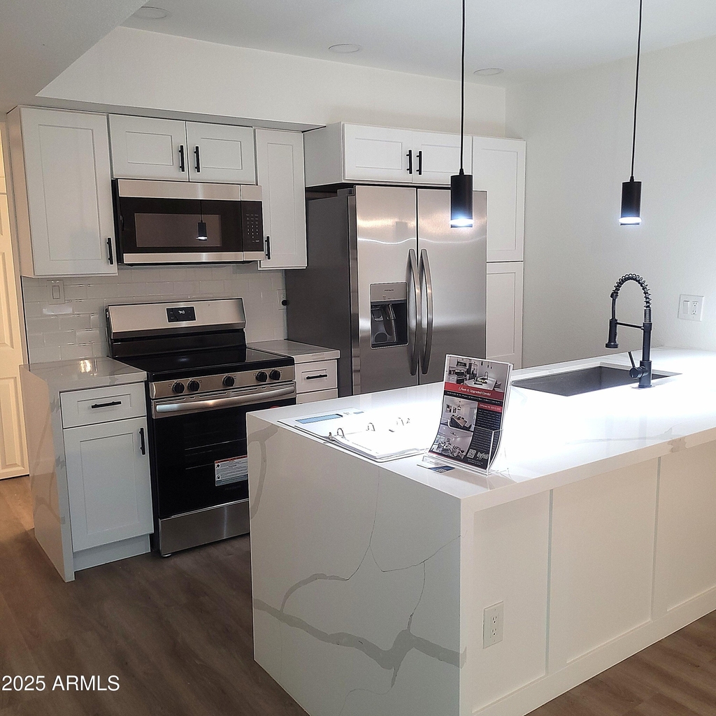 3416 N 44th Street - Photo 2