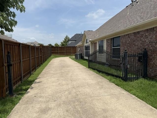 509 S Avalanche Drive - Photo 1