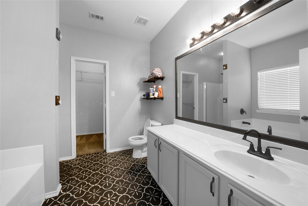 317 Sheridan Road - Photo 7