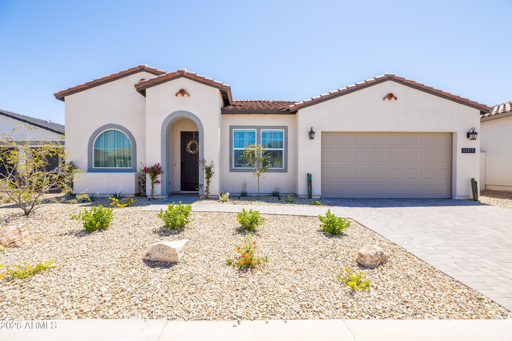 17177 W Edinburg Street - Photo 0