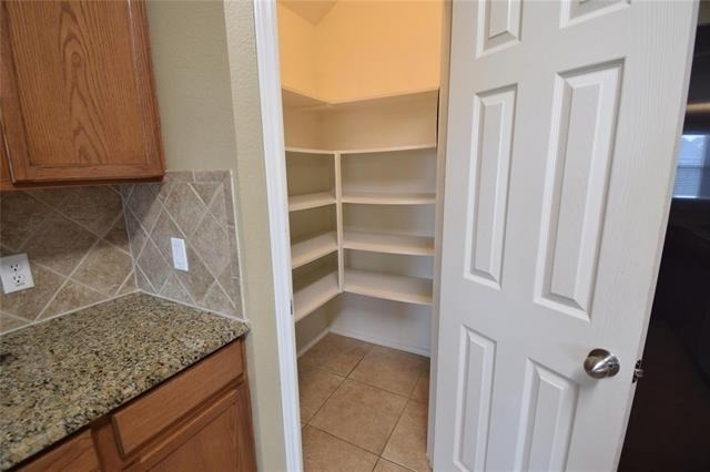1006 Abigail Drive - Photo 5