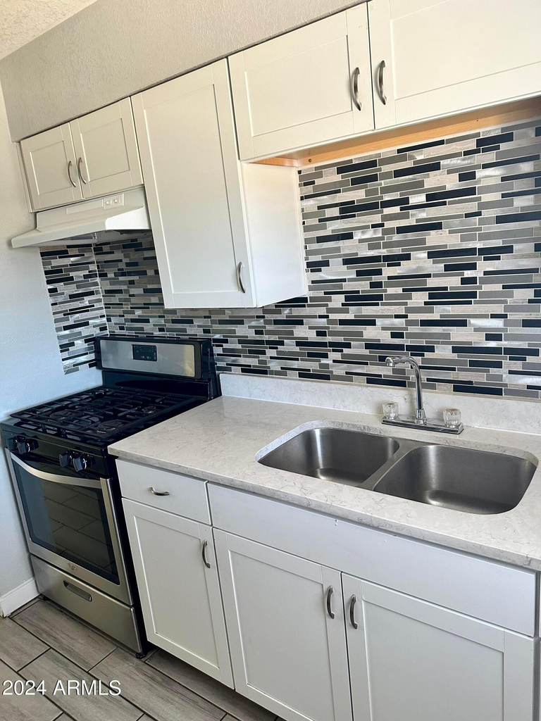 5241 N 17th Avenue - Photo 5