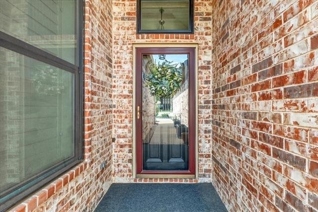 2105 Norwood Lane - Photo 5