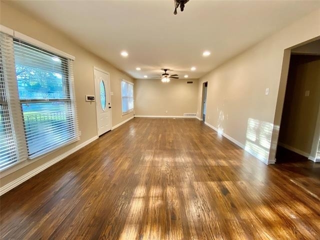 9562 Mercer Drive - Photo 4