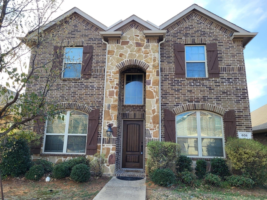 608 Pawnee Street - Photo 0
