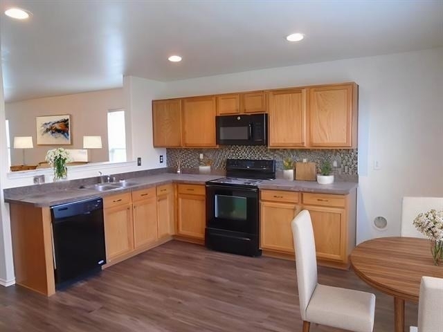 12713 Lost Prairie Drive - Photo 6