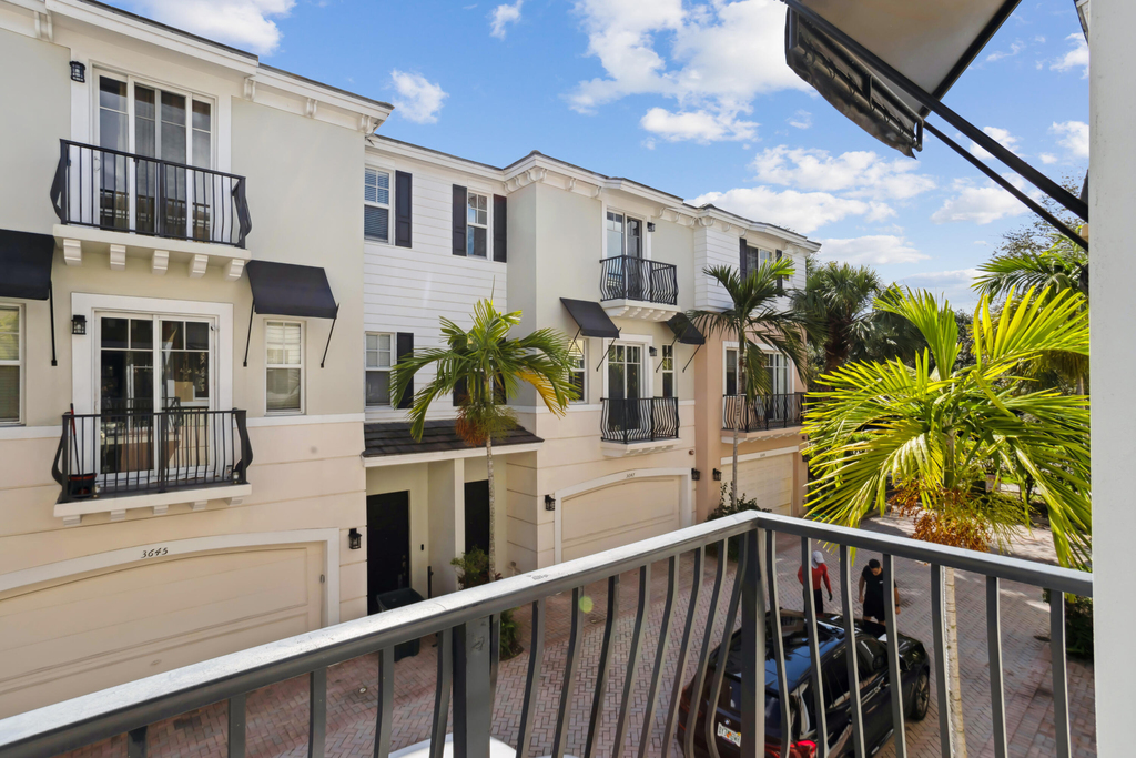 3655 Nw 5th Terrace - Photo 31
